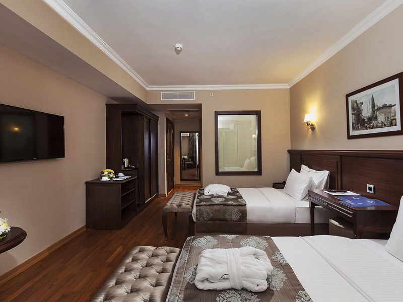 Otel Nova Plaza Taksim Square 4*