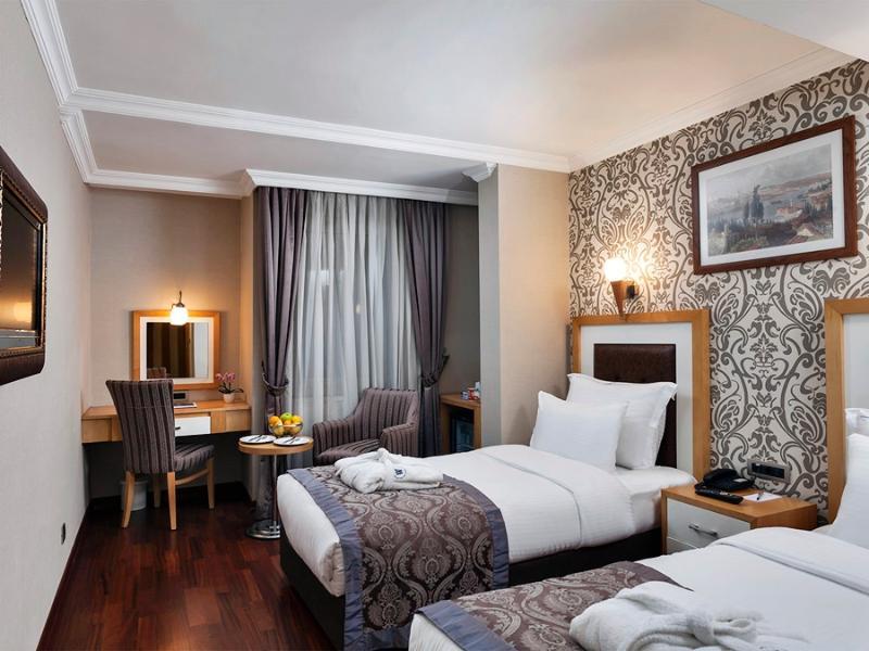 Nova Plaza Taksim Square Otel 4*